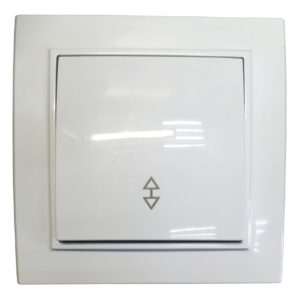 Вимикач вн. устан. 1-кл. прохідний білий IP20 TNSy Malta